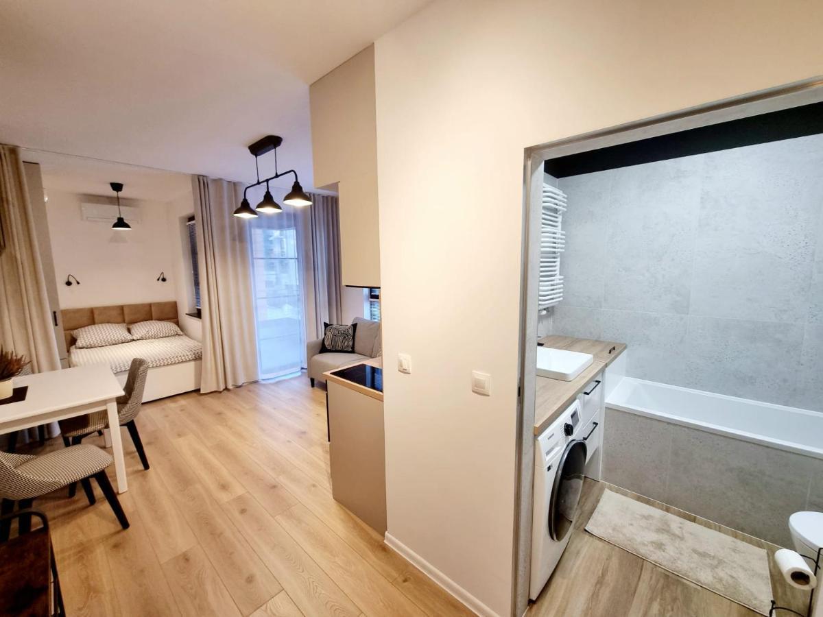 Doki Living Apartament 55 กดัญสก์ ภายนอก รูปภาพ