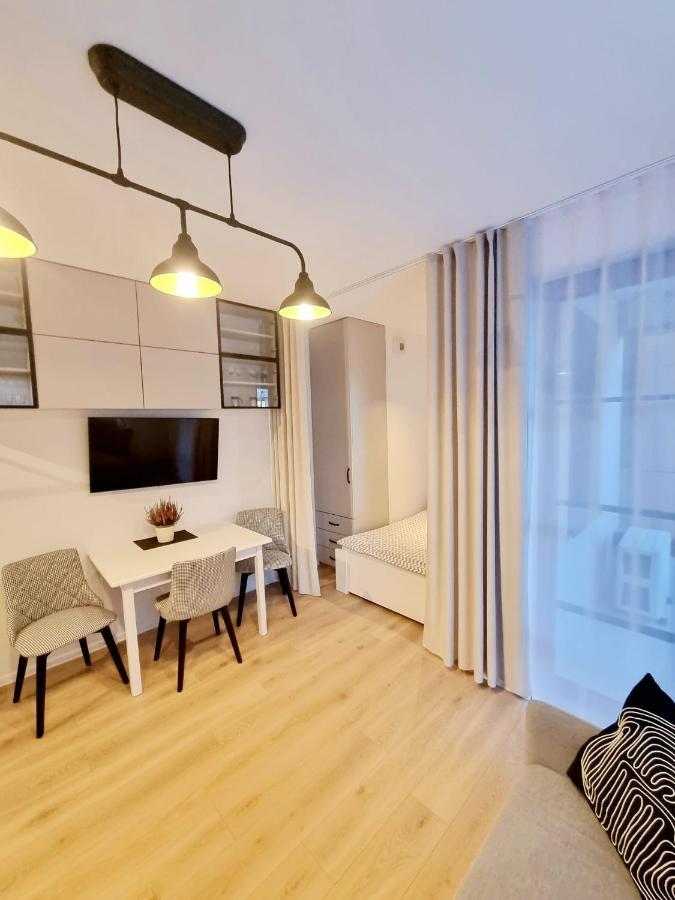 Doki Living Apartament 55 กดัญสก์ ภายนอก รูปภาพ